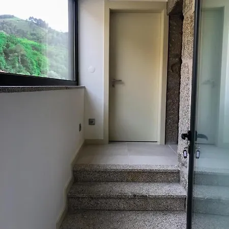 Louredo Rustic House - T2